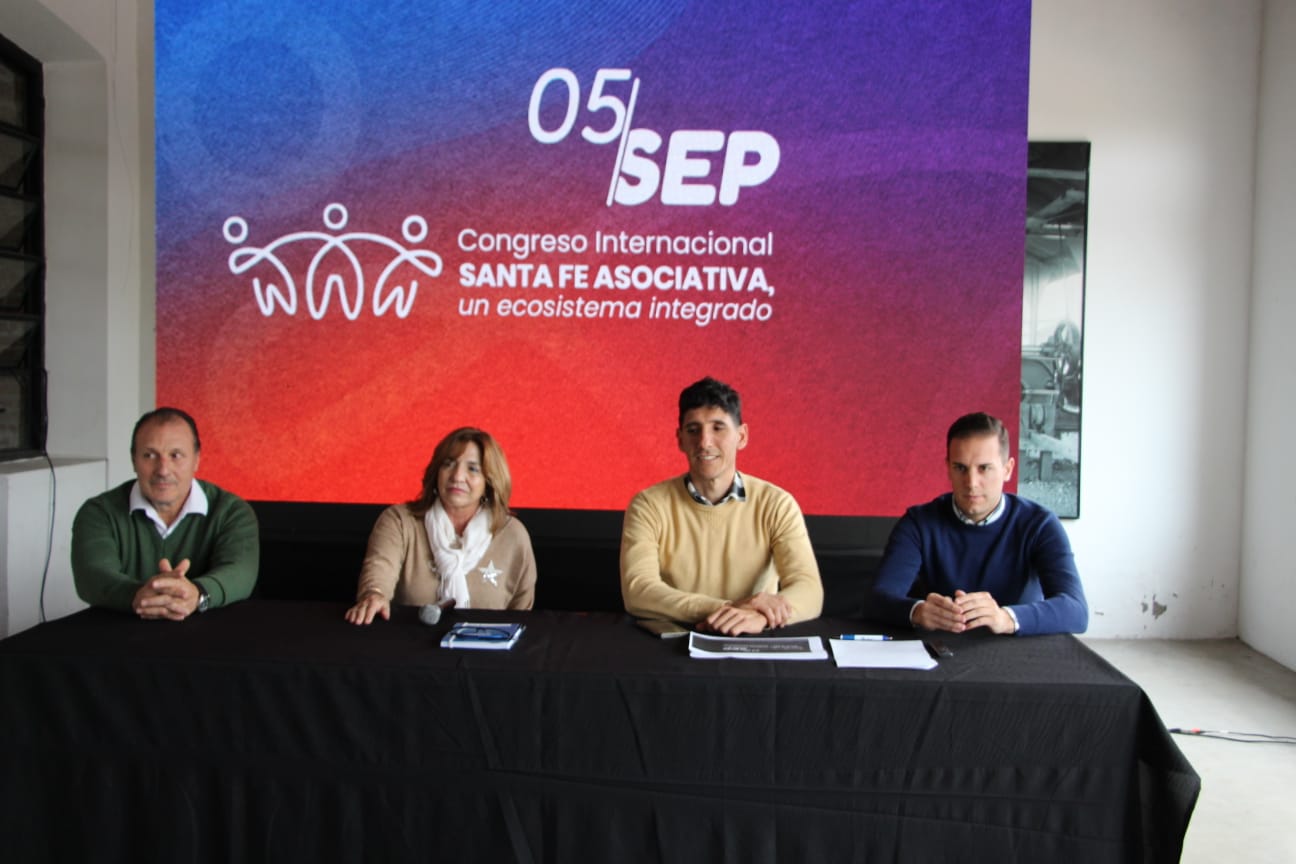 Congreso internacional Santa Fe Asociativa, un ecosistema integrado - Panel de presentadores del evento - Mutual del Club Atlético Pilar