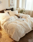 Acolchado The Luxury Bed Pelo Largo - Proveeduria de la Mutual del Club Atletico Pilar