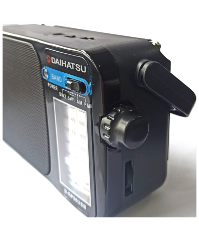 Radio Portatil Daihatu AM-FM D-RP50USB Carga USB - Proveeduria de la Mutual del Club Atletico Pilar